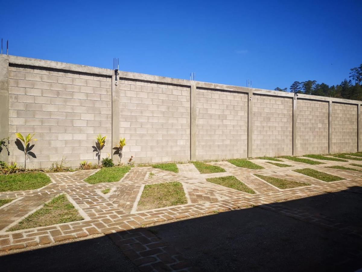 Hotel Y Residencia La Cofradia Santa Rosa de Copán Екстериор снимка